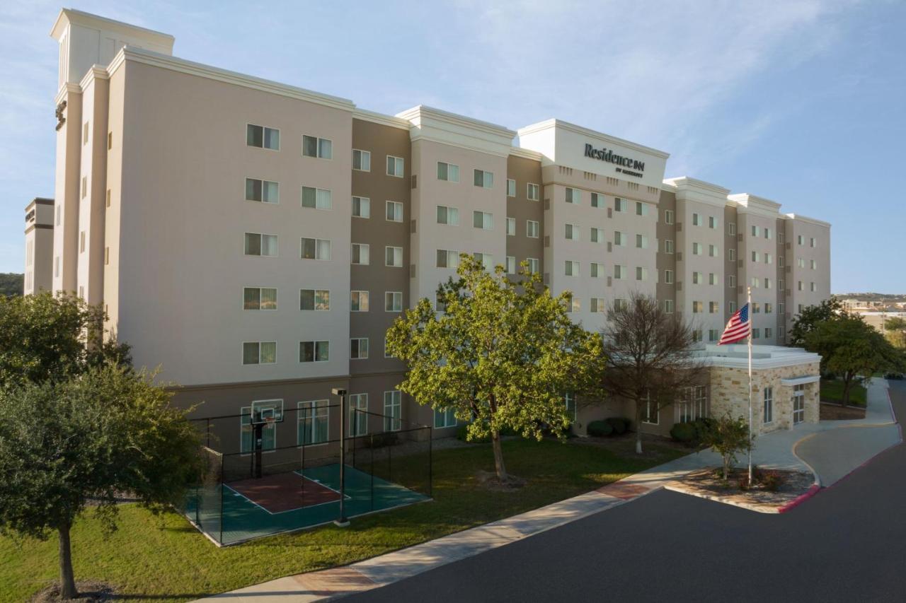 Residence Inn By Marriott San Antonio Six Flags At The Rim Eksteriør bilde